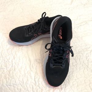 ASICS Gel Cumulus 23 women’s shoes - Size 8.5